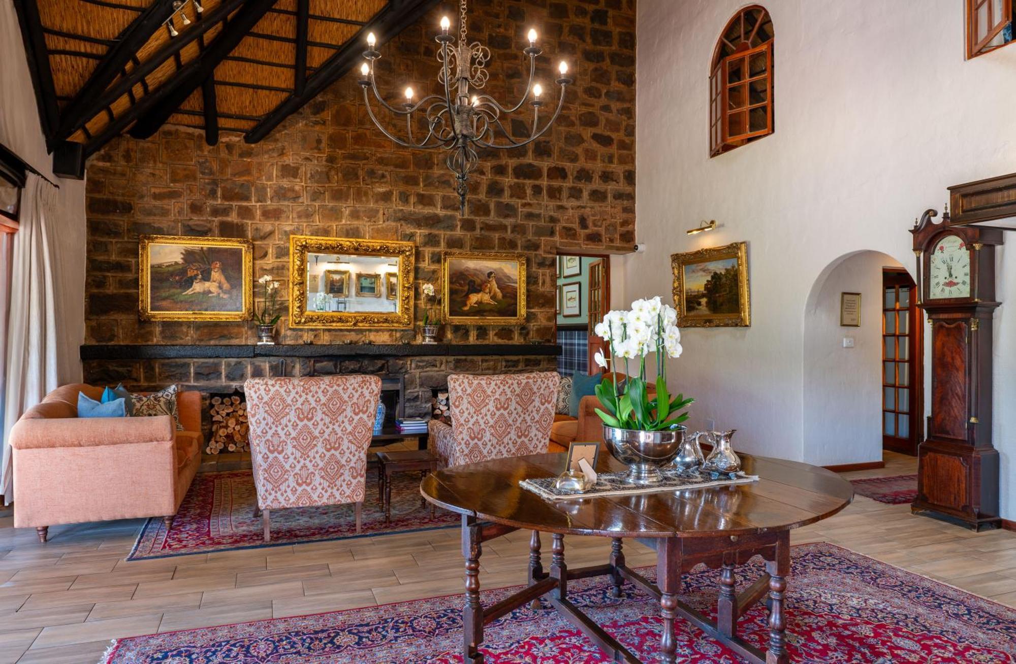 Walkersons Hotel & Spa Dullstroom Eksteriør bilde