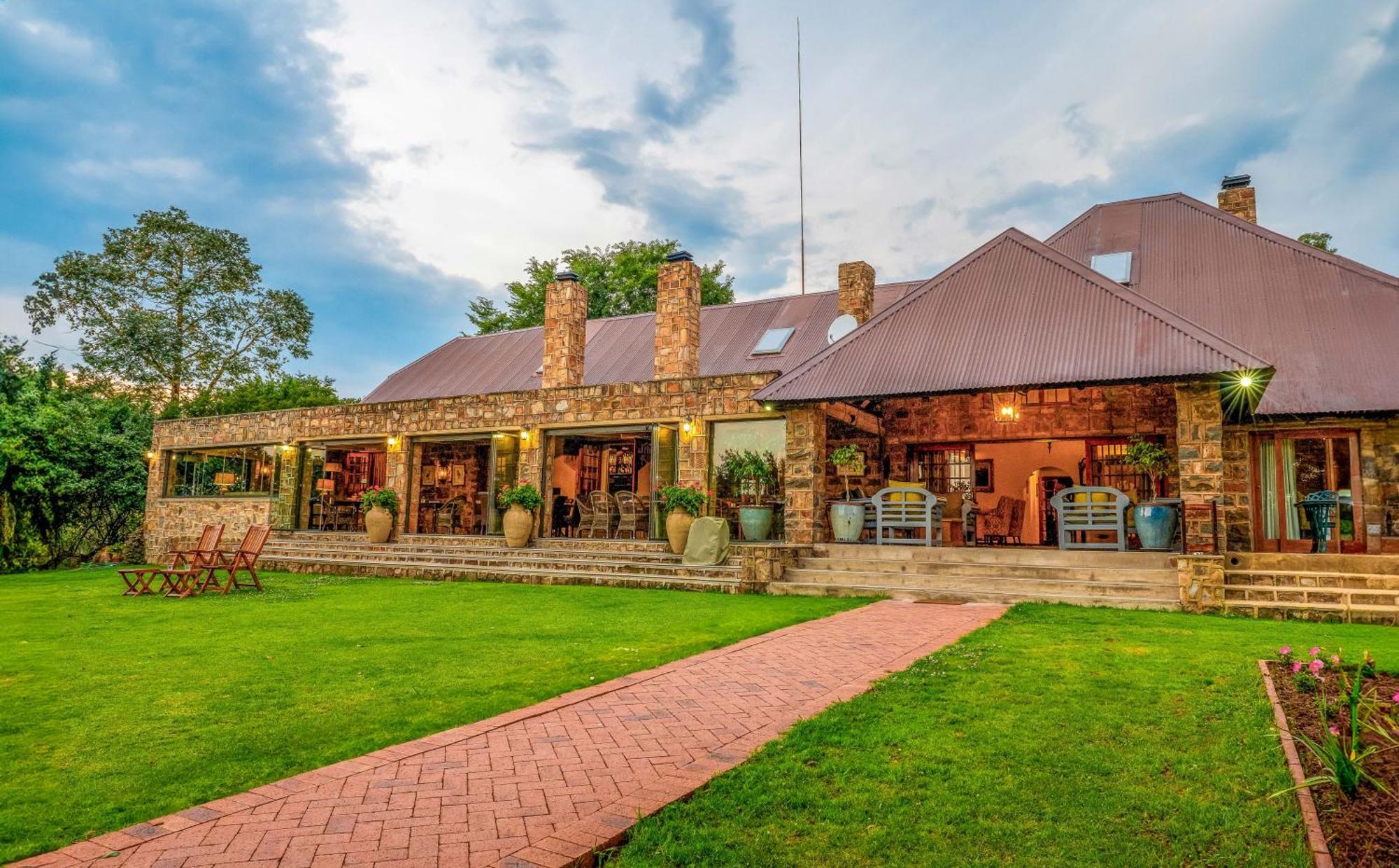 Walkersons Hotel & Spa Dullstroom Eksteriør bilde