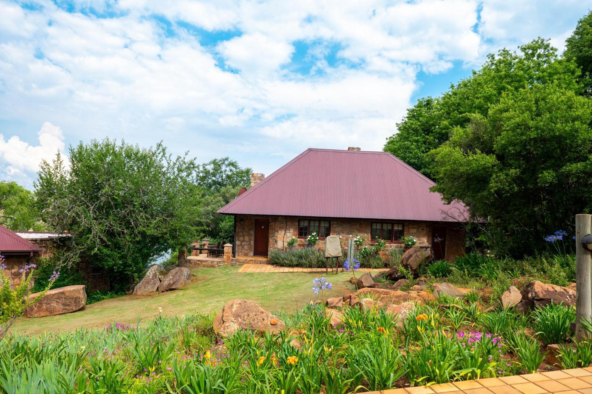 Walkersons Hotel & Spa Dullstroom Eksteriør bilde